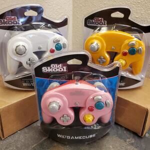 3 Gamecube Controllers - 3 Colors Bundle (NEW) - Pink White Orange - Nintendo